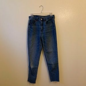 American Eagle slim mom jeans